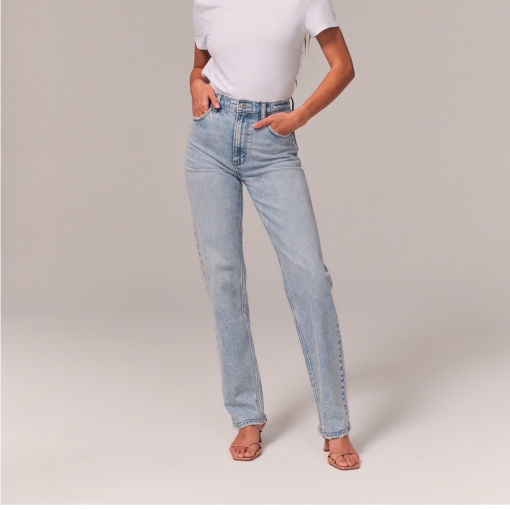 A&f 90s straight leg jean